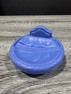 Fisher-Price | Little People: Blue Round Royal Bed - Toy Replacement Piece